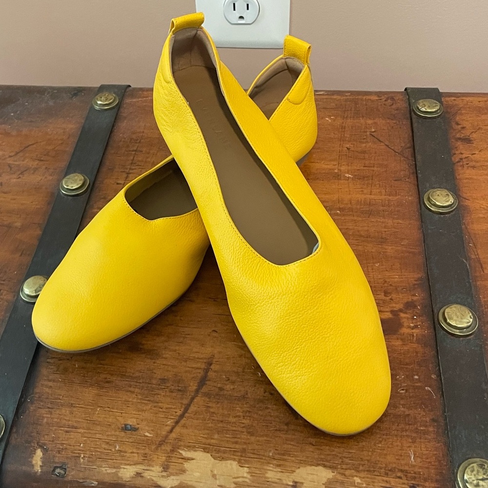 Everlane The Italian Leather Day Glove Marigold